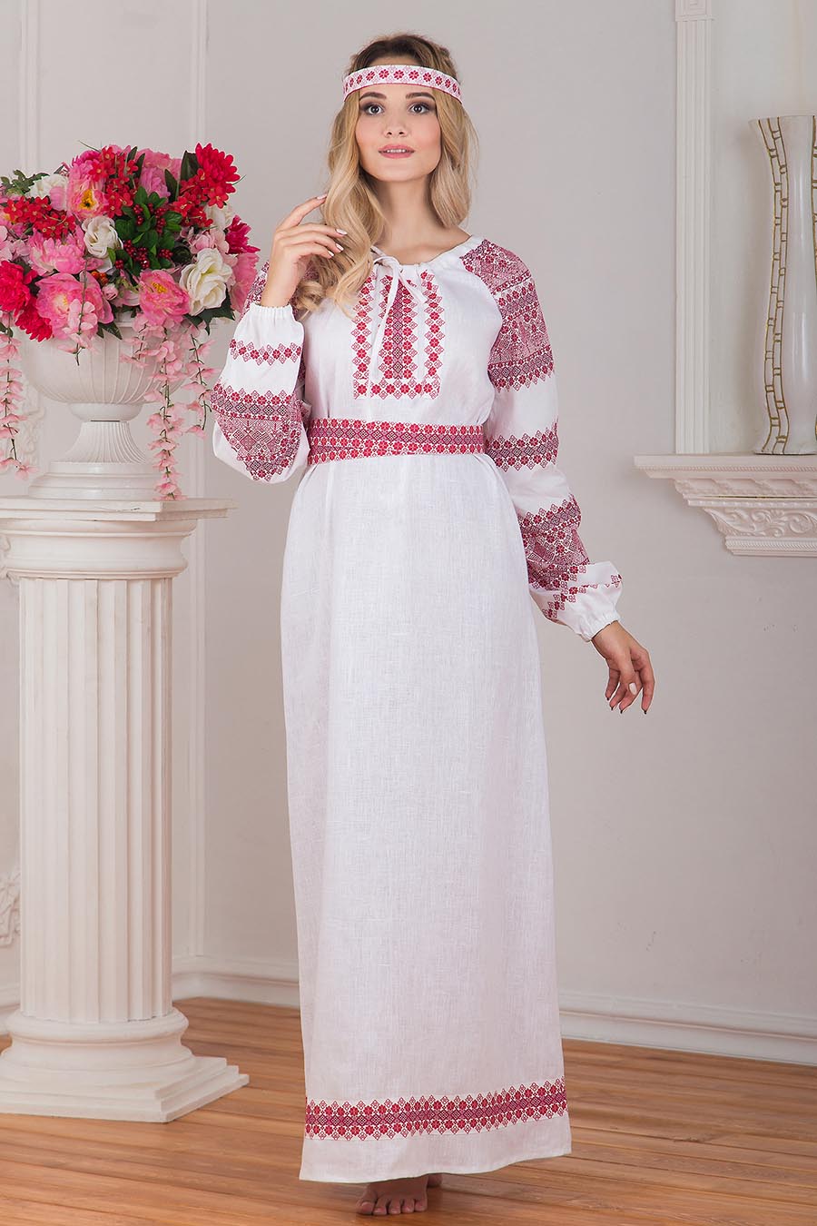 A playful frame from Women in Slavic costumes — online in Goyania